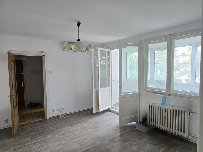 Militari – metrou Gorjului Apartament 3 camere etaj 3/9 Bloc reabilitat