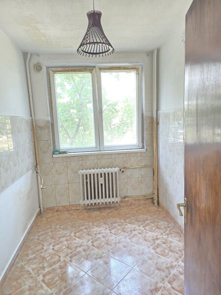 Militari – metrou Gorjului Apartament 3 camere etaj 3/9 Bloc reabilitat