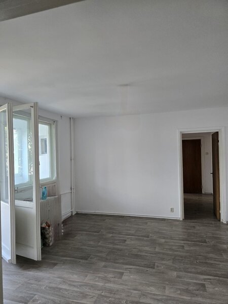 Militari – metrou Gorjului Apartament 3 camere etaj 3/9 Bloc reabilitat