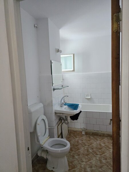 Militari – metrou Gorjului Apartament 3 camere etaj 3/9 Bloc reabilitat
